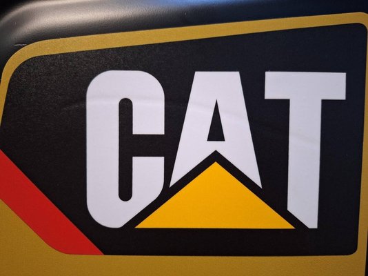 Chariot à mât rétractable Caterpillar NR16N2