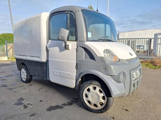 Camion fourgon - MULTITRUCK