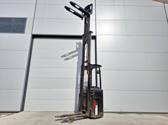 Gerbeur porté debout Caterpillar NSR16NI