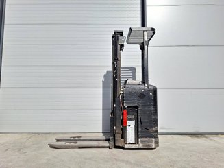 Gerbeur porté debout Caterpillar NSR16NI