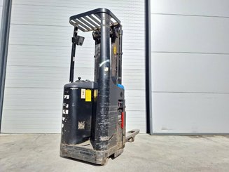Gerbeur porté debout Caterpillar NSR16NI