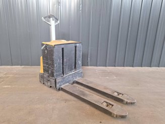 Transpalette accompagnant Caterpillar NPP20N2E