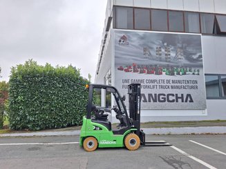 Chariot élévateur frontal 4 roues Hangcha XC18i