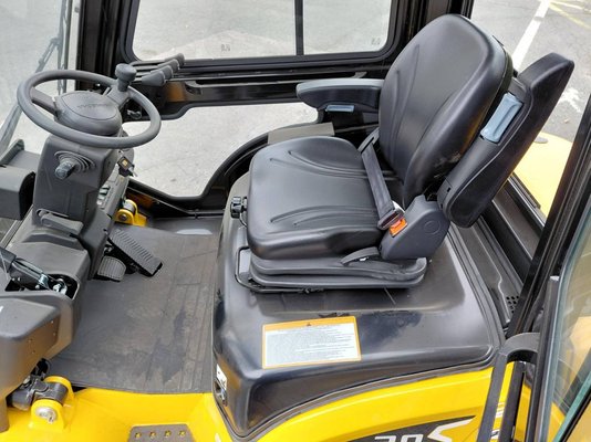 Chariot élévateur frontal 4 roues Hangcha XE30i (CPD30-XEY2-SI)