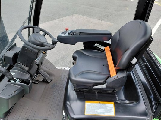 Chariot élévateur frontal 4 roues Hangcha XC25i