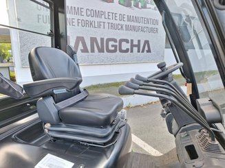 Chariot élévateur frontal 4 roues Hangcha XC18i