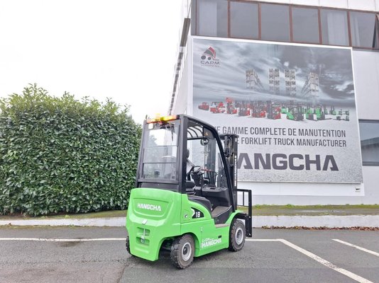 Chariot élévateur frontal 4 roues Hangcha XC18i