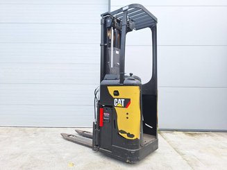 Gerbeur porté debout Caterpillar NSR12N