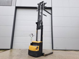 Gerbeur à bras encadrants Caterpillar NSP16N2S