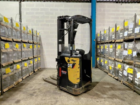 Gerbeur porté debout Caterpillar NSR20N