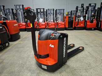 Transpalette accompagnant Hangcha CBD20-AC2