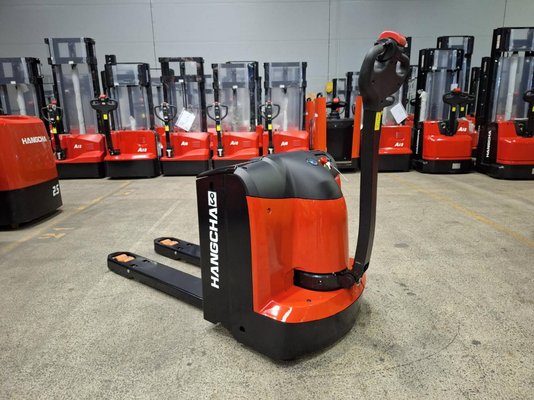 Transpalette accompagnant Hangcha CBD20-AC2