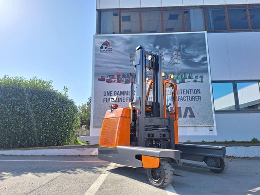 Chariot élévateur latéral multidirectionnel Hubtex DQ45D