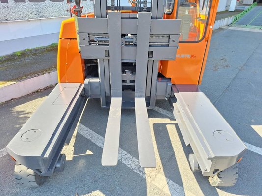 Chariot élévateur latéral multidirectionnel Hubtex DQ45D