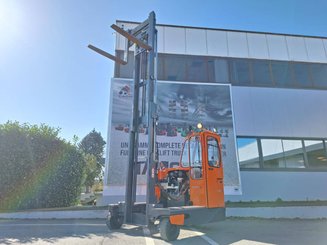 Chariot élévateur latéral multidirectionnel Hubtex DQ45D