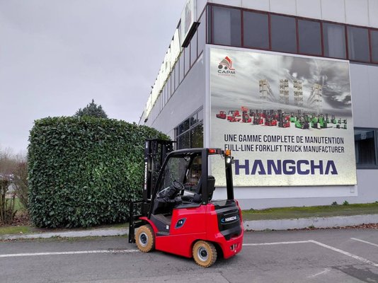 Chariot élévateur frontal 4 roues Hangcha AE18
