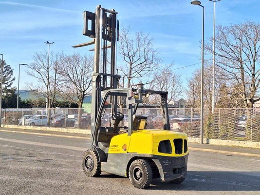 Chariot élévateur frontal 4 roues Hyster H4.5FTS5