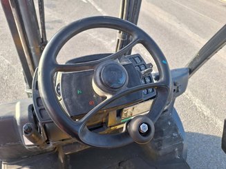 Chariot élévateur frontal 4 roues Hyster H4.5FTS5