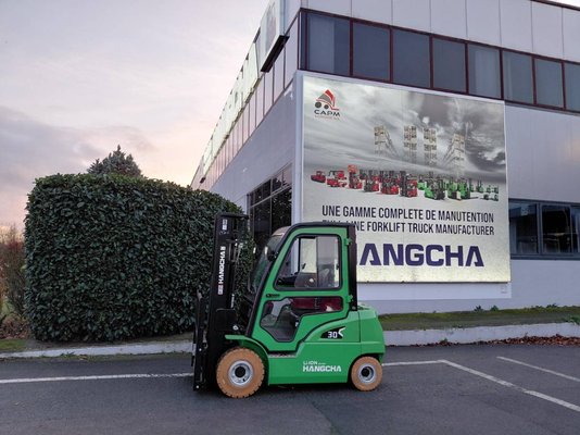 Chariot élévateur frontal 4 roues Hangcha XC30i