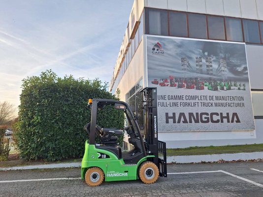 Chariot élévateur frontal 4 roues Hangcha XC18i