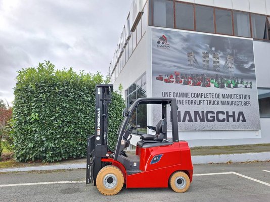 Chariot élévateur frontal 4 roues Hangcha AE25