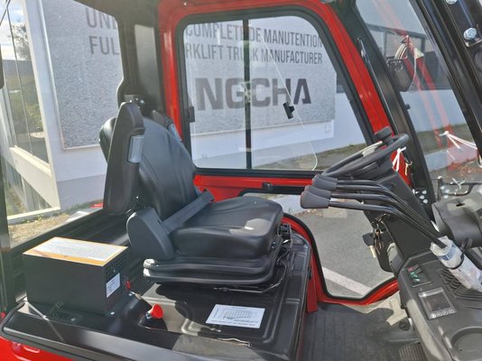 Chariot élévateur frontal 4 roues Hangcha AE30