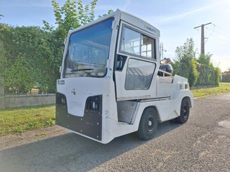 Tracteur de remorquage Charlatte TE225