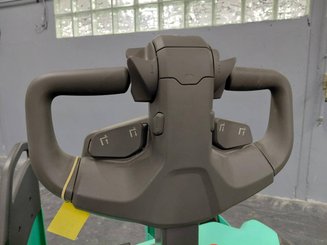 Transpalette porté debout Mitsubishi PBF25N3R MITSUBISHI