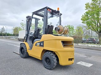 Chariot élévateur frontal 4 roues Caterpillar GP35 NTD