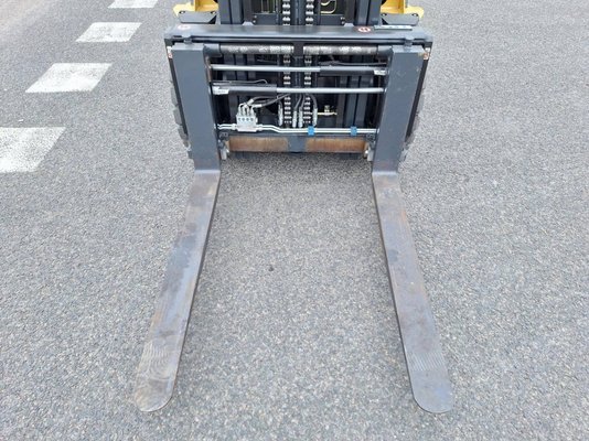 Chariot élévateur frontal 4 roues Caterpillar GP35 NTD
