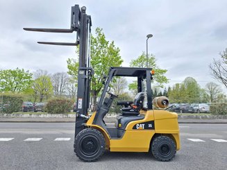 Chariot élévateur frontal 4 roues Caterpillar GP35 NTD