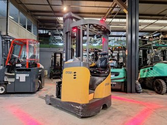 Chariot à mât rétractable Crown ESR5260-1.4