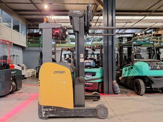 Chariot à mât rétractable Crown ESR5260-1.4