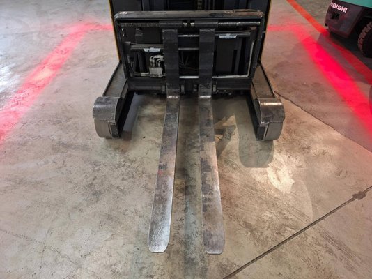 Chariot à mât rétractable Crown ESR5260-1.4