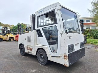 Tracteur de remorquage Charlatte TG225