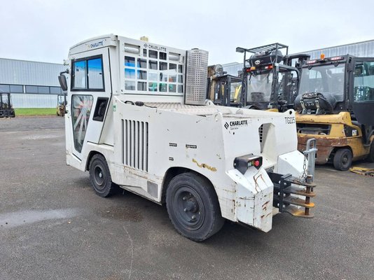 Tracteur industriel Charlatte TG225