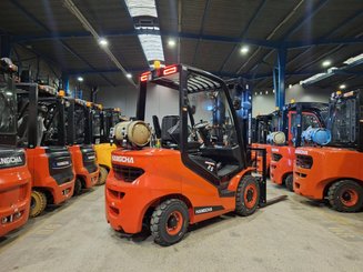 Chariot élévateur frontal 4 roues Hangcha XF25G-2