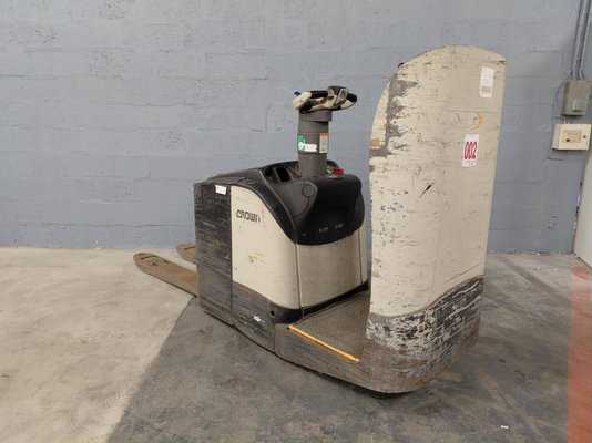 Transpalette porté debout Crown WT3040 2.00