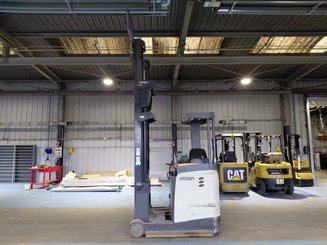 Chariot à mât rétractable Crown ESR5260-1.4