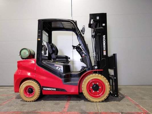 Chariot élévateur frontal 4 roues Hangcha XF35G-2