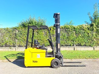 Chariot élévateur frontal 3 roues Yale ERP20 ATF