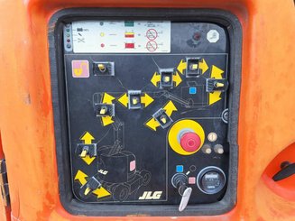 Nacelle articulée JLG E300AJP
