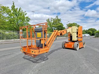 Nacelle articulée JLG E300AJP