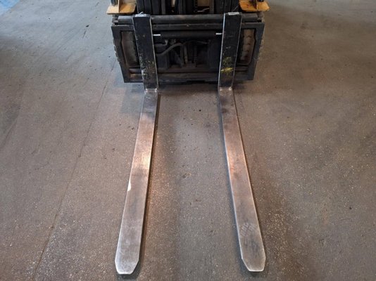 Chariot élévateur frontal 3 roues Caterpillar EP18NT