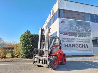 Chariot élévateur tout terrain Hangcha TT30-2