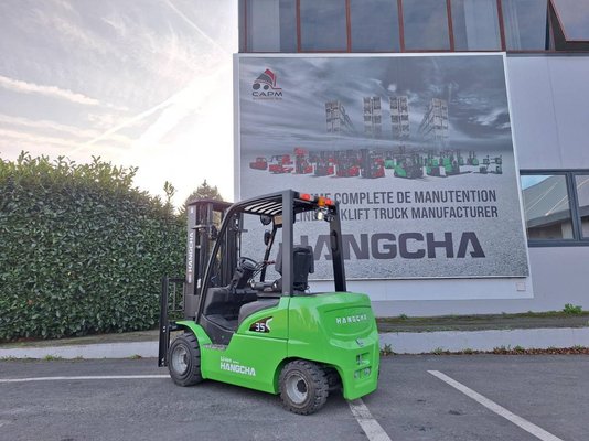 Chariot élévateur frontal 4 roues Hangcha XC35i