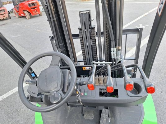 Chariot élévateur frontal 4 roues Hangcha XC35i
