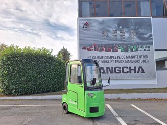 Tracteur de remorquage Hangcha QDD80-XD3i