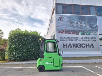 Tracteur de remorquage Hangcha QDD80-XD3i