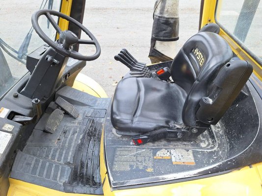 Chariot élévateur frontal 4 roues Hyster H4.00XM-5